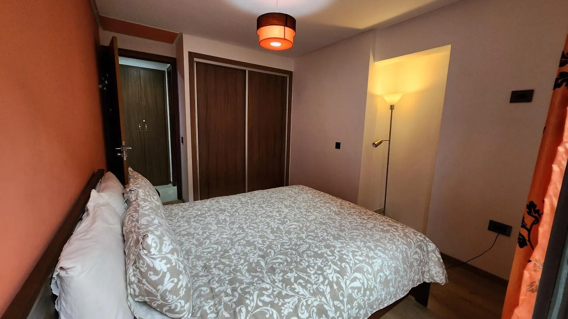 Sunny Apartment With Terrace Near Casafianancecity Casablanca Morocco