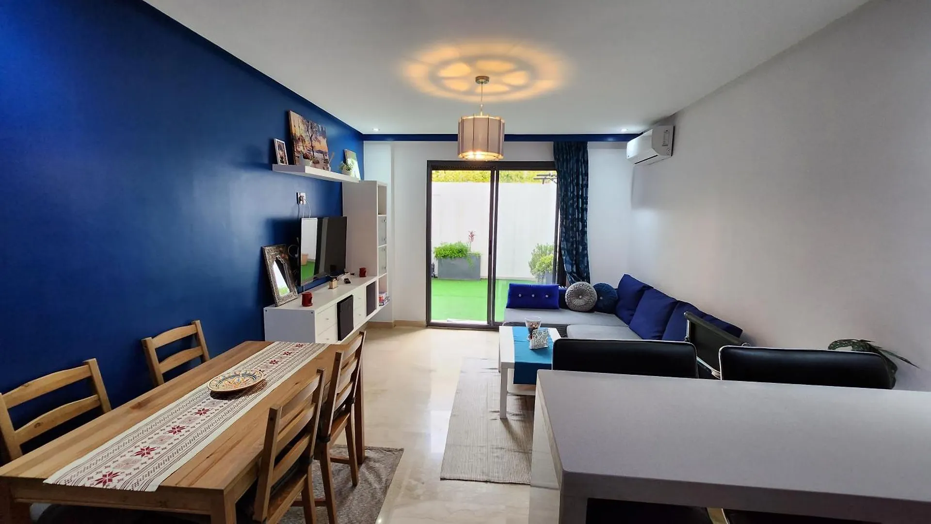 Sunny Apartment With Terrace Near Casafianancecity Casablanca